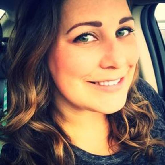 Meet your Posher, Amy - Picture 1 of 1